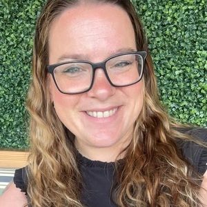 Meet your Posher, Hailey